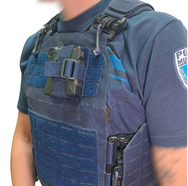 Poche caméra-piéton Axon Body 4